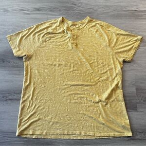 Mossimo Supply Co. Men’s Yellow Coupe Sport Tee XXL Athletic Fit Guatemala